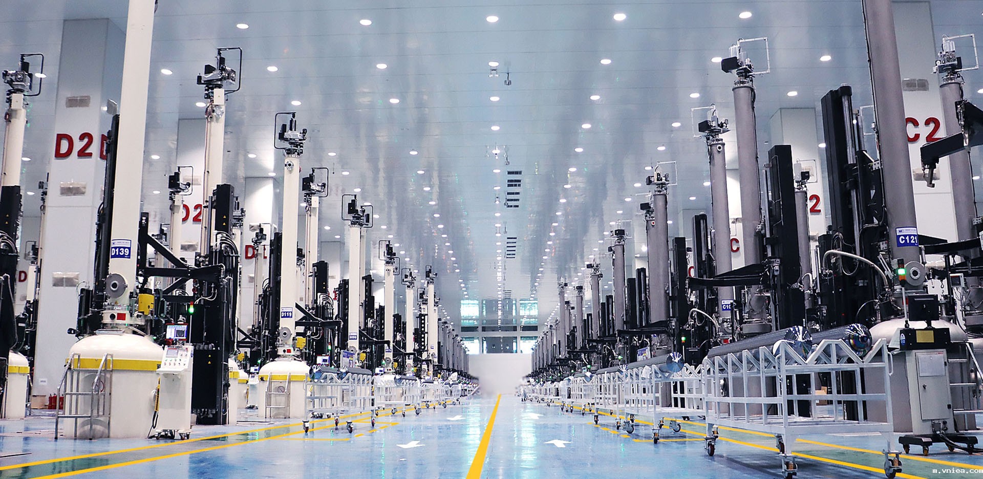 智启光伏新环保，共赢零碳新未来