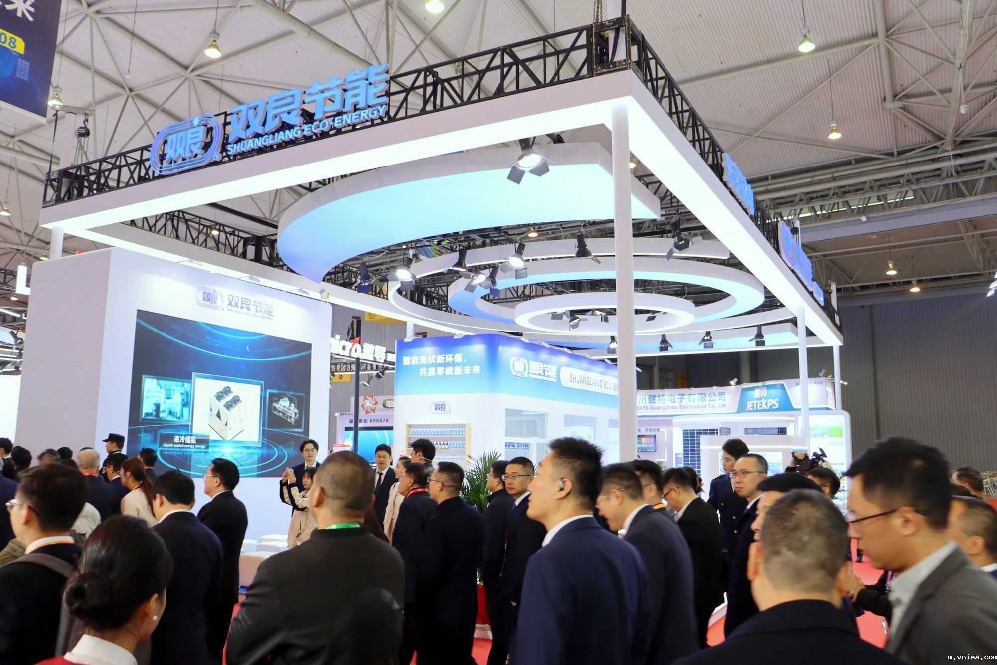 1733813690480320.jpg 1733813690480320.jpg